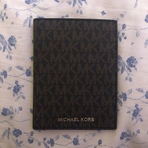 NEW Michael Kors Passport holder/wallet